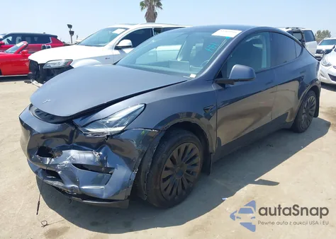 2020 Tesla Model Y Long Range из США, поврежденный, VIN 5YJYGDEEXLF010356